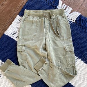 American Eagle High Waisted Joggers